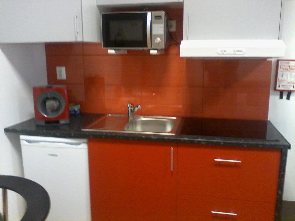 Metro-Apartment Rnal Nº35375 Al-Chamada Para A Rede Movel Nacional OOporto Extérieur photo